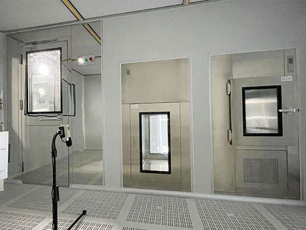 Air Shower vs Pass Box vs Both: A Decision Framework for Cleanroom Contamination Control (GMP & ISO Compliant)